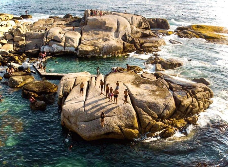 To Let 2 Bedroom Property for Rent in Bantry Bay Western Cape